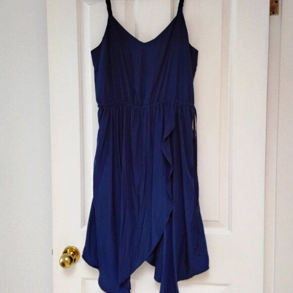 Dress - Picture 1 of 5